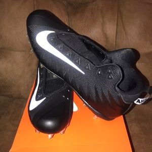 Nike Alpha Menace mid top cleats